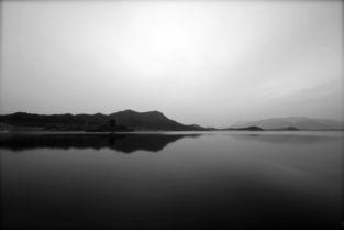 平静的湖在线观看,在线欣赏宁静湖光美景  第1张